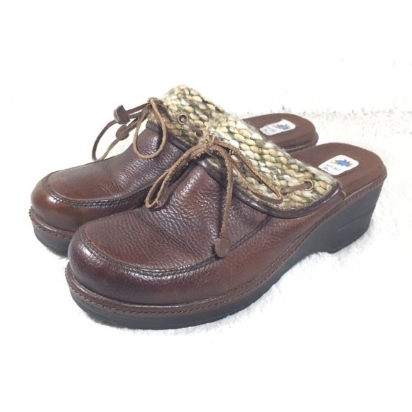 womens brown leather mules